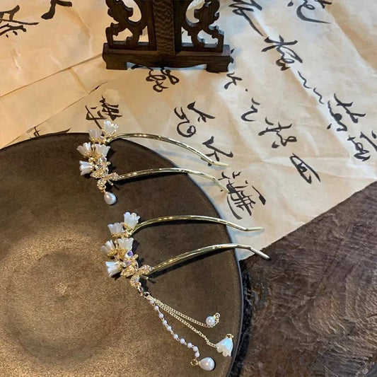 U-Shaped Hairpin with Lily Bell Tassel – Modern Oriental Floral Hair Accessory